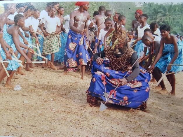 https://www.ejaghamtradition.org/wp-content/uploads/2022/07/Figure-7-Nchibe-dance-being-cheered-by-young-performers-during-the-festival.jpg